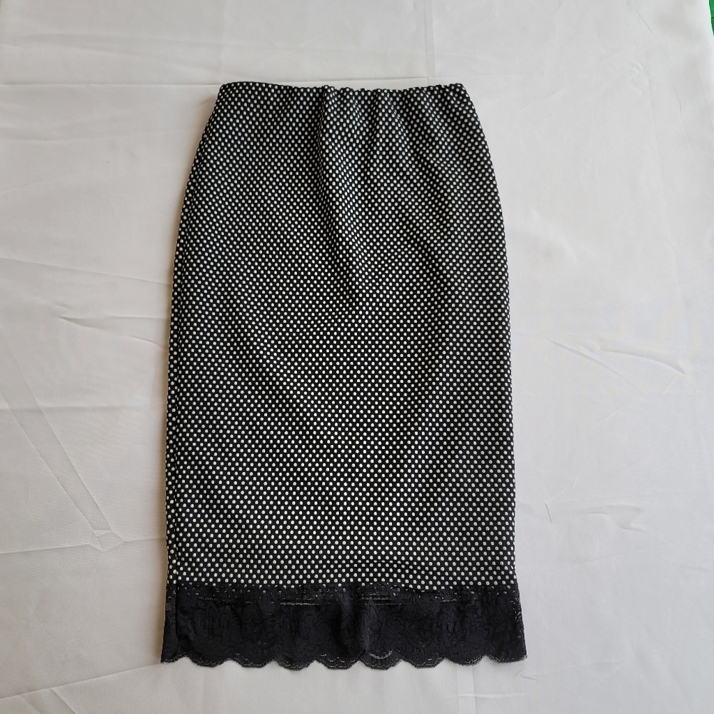 Bobeau Pencil Skirt - size M - Picture 2 of 9